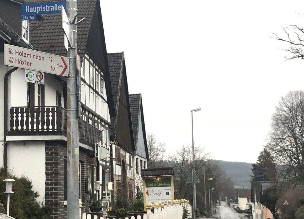 Hotel Hoxter Am Jakobsweg Buitenkant foto