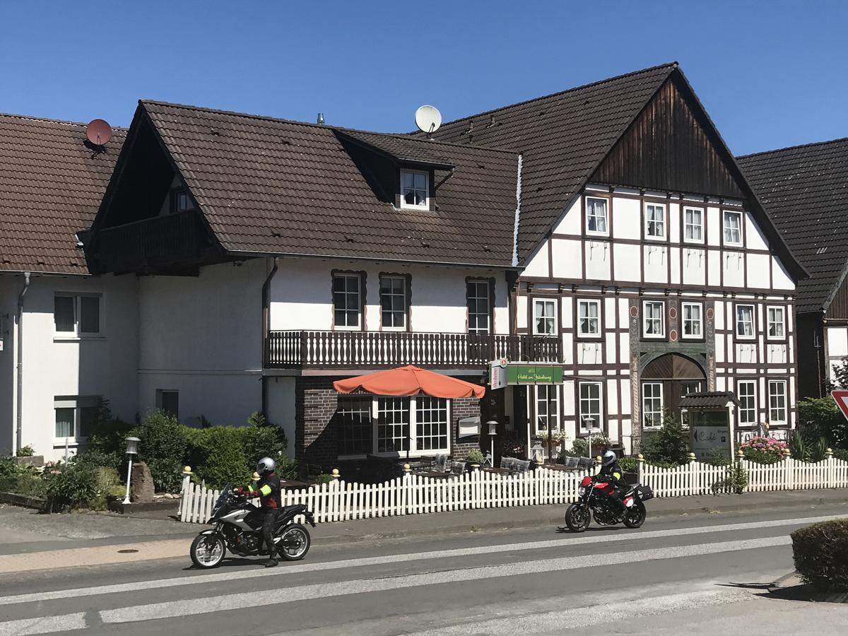 Hotel Hoxter Am Jakobsweg Buitenkant foto